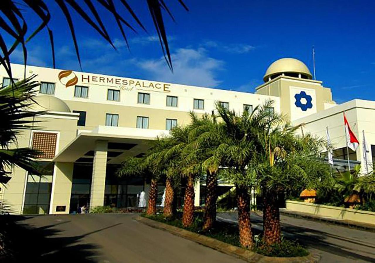 Hermes Palace Hotel Banda Aceh Exterior photo