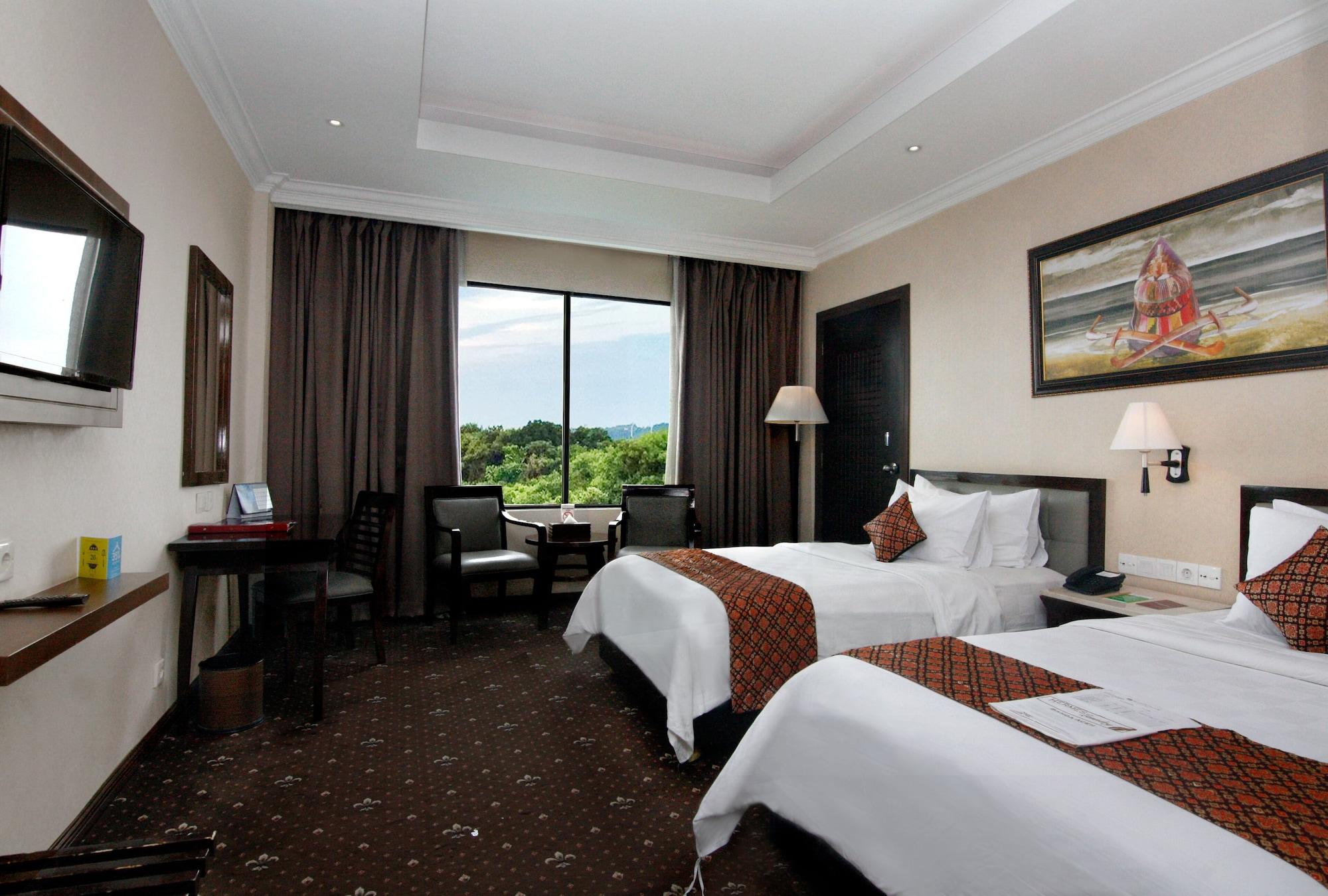 Hermes Palace Hotel Banda Aceh Exterior photo