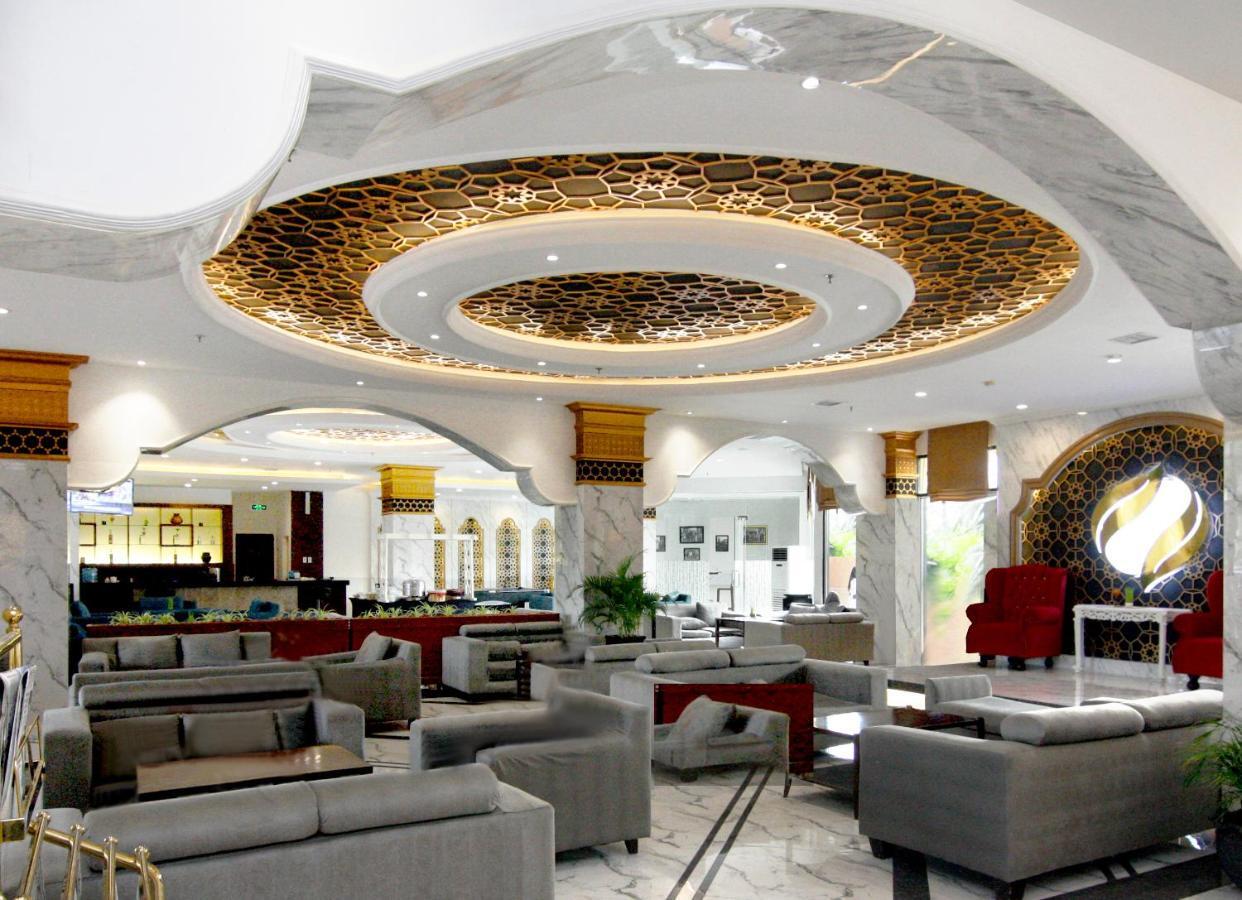 Hermes Palace Hotel Banda Aceh Exterior photo
