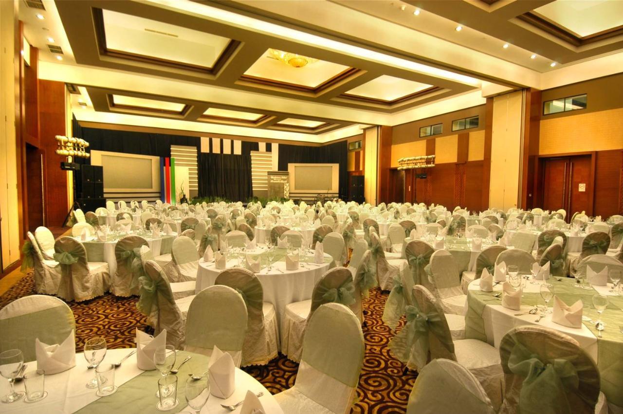 Hermes Palace Hotel Banda Aceh Exterior photo